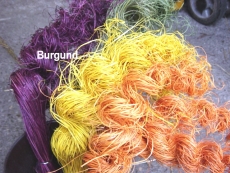 Curly Gras Strang / Zopf Burgund