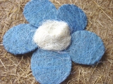 Sisal Blüte 25 cm Hellblau / Weiß